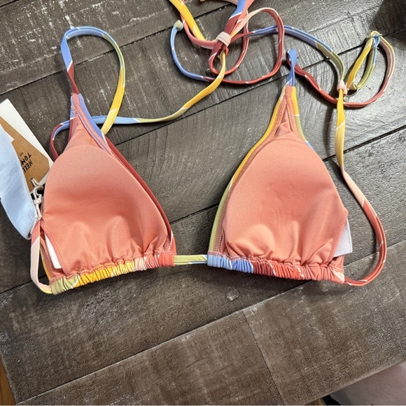 BILLABONG NWT Striped Triangle Wrap Bikini Top Size Medium Swim Summer Beach - Picture 5 of 10